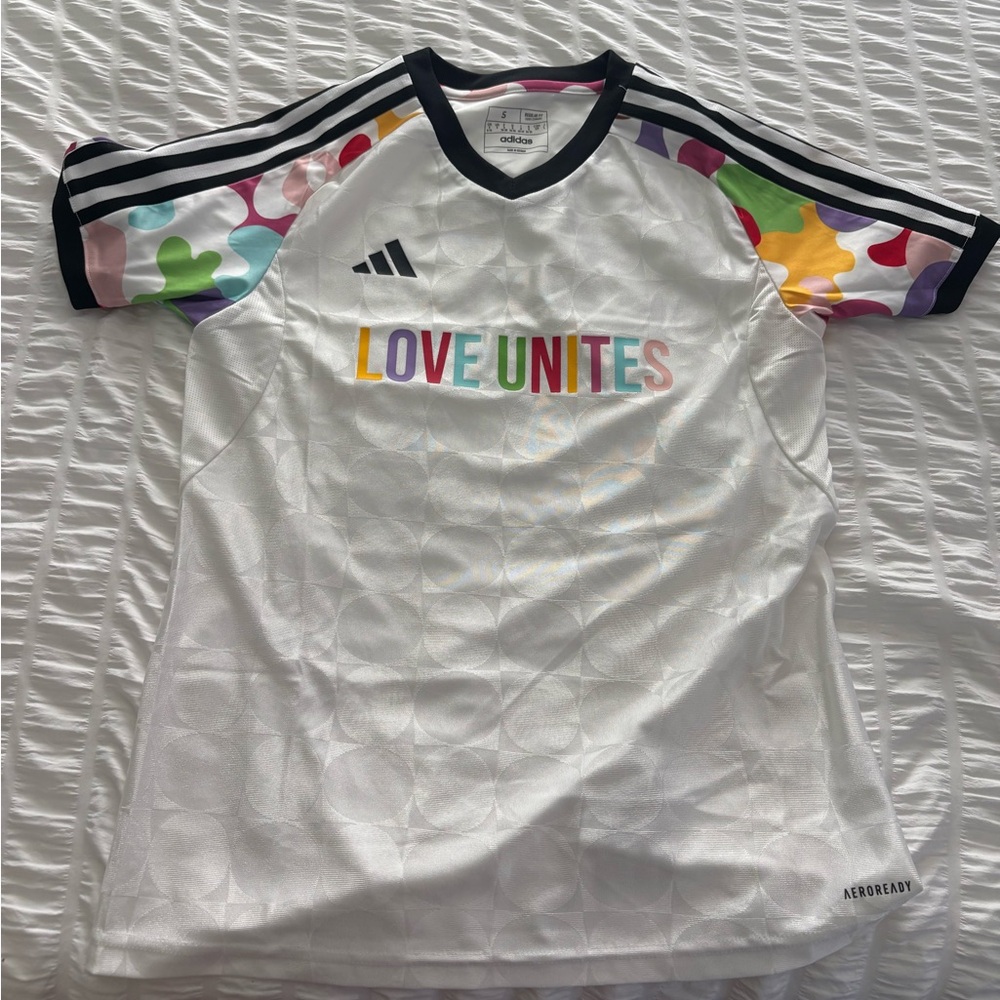 Adidas Love United Jersey